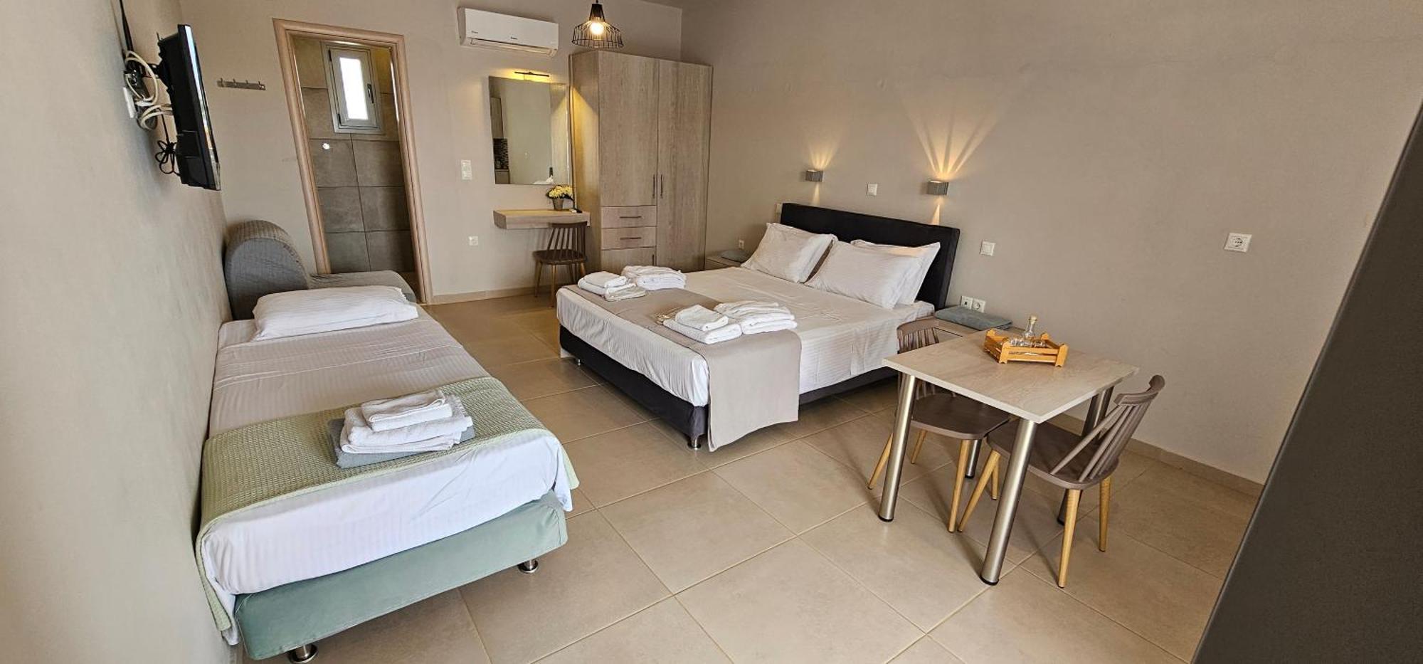 Asteri Apartments Und Studios Makry Gialos  Exterior photo